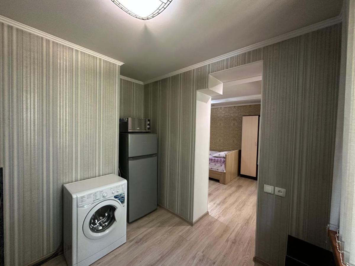 One-Room Apartment Opposite Almaty Airport Turksib エクステリア 写真