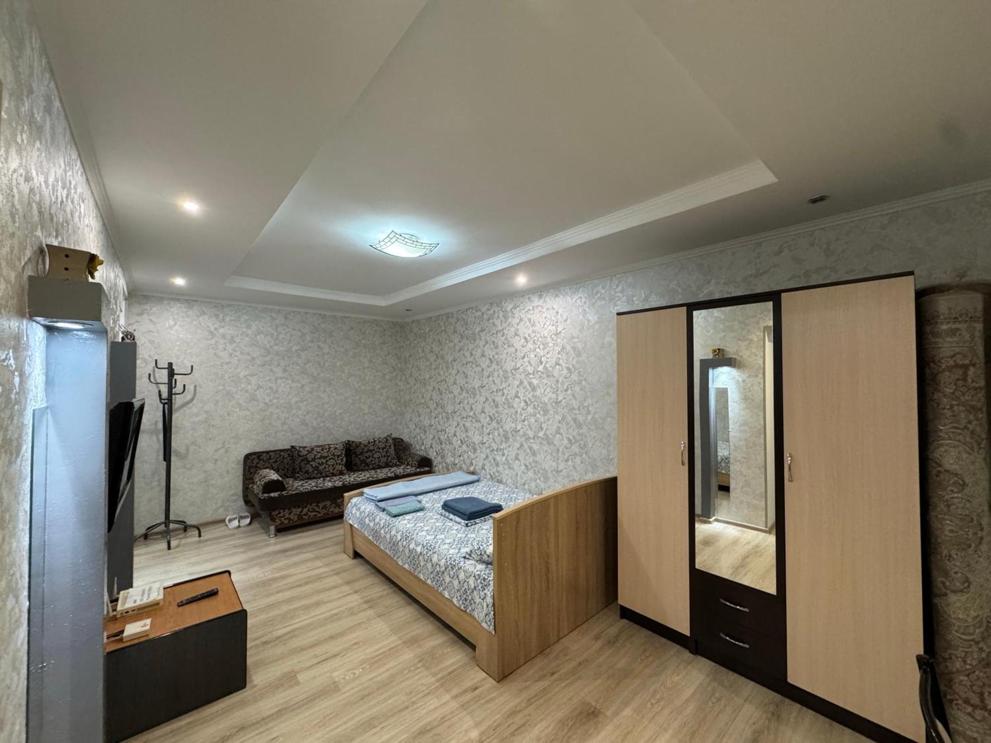 One-Room Apartment Opposite Almaty Airport Turksib エクステリア 写真