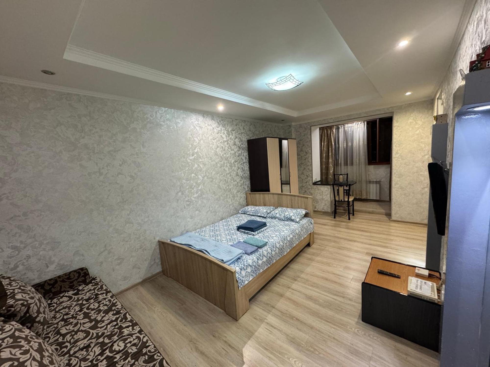 One-Room Apartment Opposite Almaty Airport Turksib エクステリア 写真